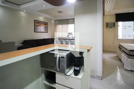 Cozinha de apartamento à venda com 1 quarto, 40m² em Itaim Bibi, São Paulo