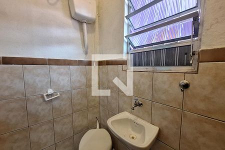 Banheiro da Suíte de casa para alugar com 2 quartos, 60m² em Vila Aquilino, Santo André