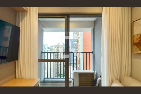 Varanda de kitnet/studio para alugar com 1 quarto, 24m² em Pinheiros, São Paulo