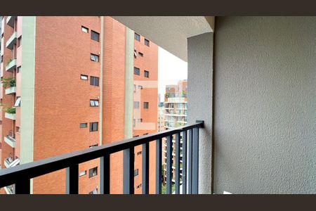 Varanda de kitnet/studio para alugar com 1 quarto, 24m² em Pinheiros, São Paulo