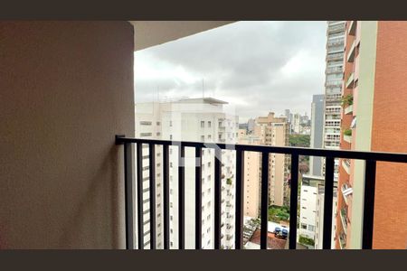 Varanda de kitnet/studio para alugar com 1 quarto, 24m² em Pinheiros, São Paulo
