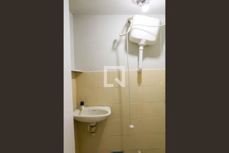 Banheiro de apartamento para alugar com 1 quarto, 17m² em Encantado, Rio de Janeiro