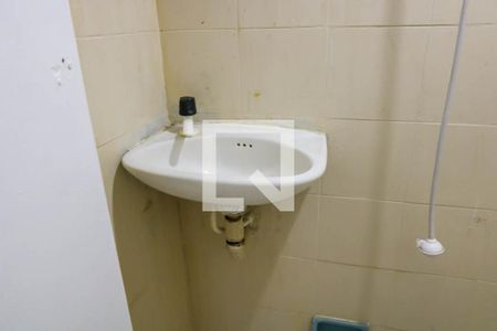 Banheiro de apartamento para alugar com 1 quarto, 17m² em Encantado, Rio de Janeiro