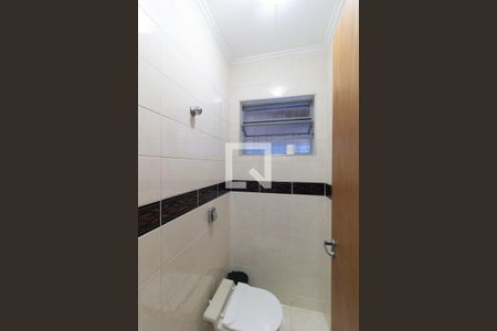 Lavabo de casa para alugar com 3 quartos, 120m² em Vila Nair, São Paulo