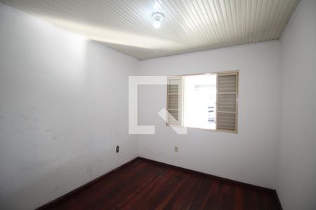 Quarto 1 de casa para alugar com 2 quartos, 70m² em Santa Rosa de Lima, Porto Alegre