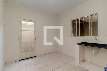 Sala/Cozinha de casa para alugar com 1 quarto, 32m² em Parque Independencia, São Paulo