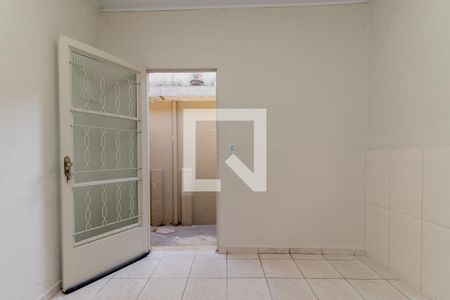 Sala/Cozinha de casa para alugar com 1 quarto, 32m² em Parque Independencia, São Paulo
