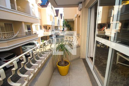 Sacada da Sala de casa de condomínio à venda com 4 quartos, 220m² em Cavalhada, Porto Alegre