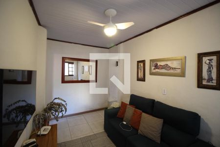 Sala de casa à venda com 2 quartos, 168m² em Santa Rosa de Lima, Porto Alegre