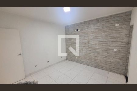 Quarto Suíte de casa para alugar com 2 quartos, 80m² em Parque Santa Madalena, São Paulo