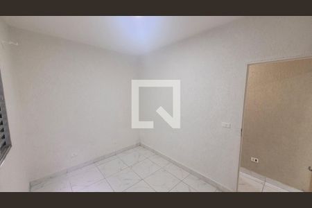 Quarto de casa para alugar com 2 quartos, 80m² em Parque Santa Madalena, São Paulo