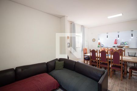 Casa à venda com 4 quartos, 360m² em Dom Bosco, Belo Horizonte