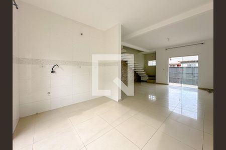 Sala/Cozinha de casa para alugar com 2 quartos, 91m² em São João do Rio Vermelho, Florianópolis