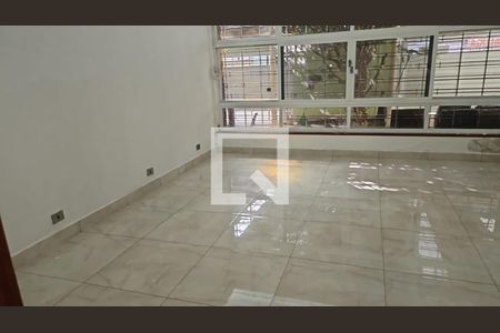 Foto 01 de casa para alugar com 6 quartos, 270m² em Vila Moreira, São Paulo