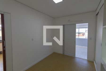 Quarto 1 de apartamento para alugar com 1 quarto, 70m² em Vila Sabrina, São Paulo