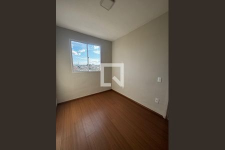 Quarto de apartamento para alugar com 2 quartos, 49m² em Mantiqueira, Belo Horizonte