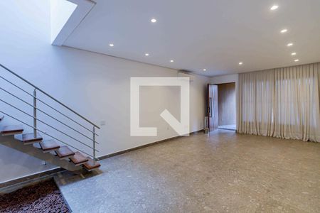 Sala de casa para alugar com 4 quartos, 330m² em Pompeia, São Paulo