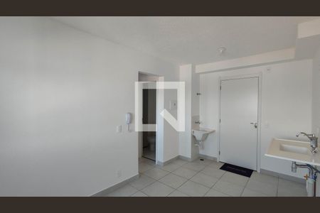 Sala / Cozinha / Área de serviço de apartamento para alugar com 2 quartos, 33m² em Fazenda Aricanduva, São Paulo