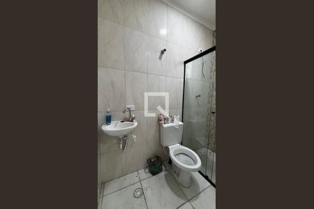 Banheiro da Suíte de apartamento para alugar com 2 quartos, 94m² em Vila Valparaíso, Santo André
