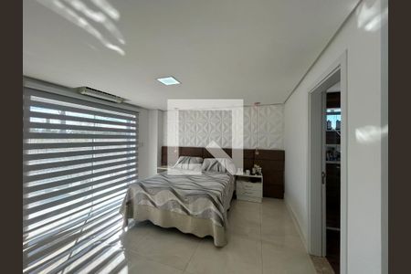 Suite 1 de casa à venda com 3 quartos, 216m² em Mato Grande, Canoas