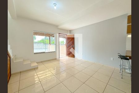 Sala de TV de casa para alugar com 2 quartos, 100m² em Ingleses do Rio Vermelho, Florianópolis