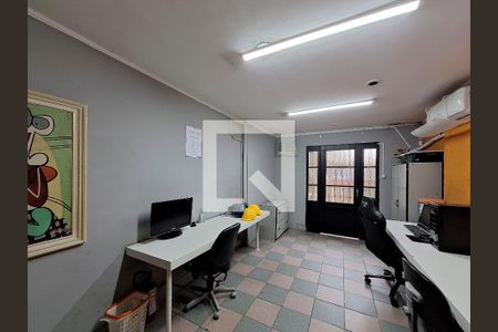 Quarto 2 de casa à venda com 5 quartos, 350m² em Carandiru, São Paulo