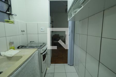 Cozinha de apartamento para alugar com 1 quarto, 27m² em Sé, São Paulo