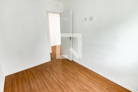 Quarto 1 de apartamento para alugar com 2 quartos, 47m² em Jardim Henriqueta, Taboão da Serra
