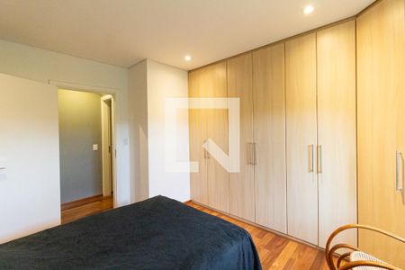 Suíte 1 de casa de condomínio para alugar com 4 quartos, 460m² em Recantinho, Carapicuíba