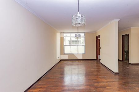 Sala de casa para alugar com 4 quartos, 322m² em Vila Santo Estefano, São Paulo
