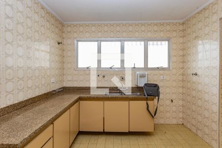 Cozinha de casa para alugar com 4 quartos, 322m² em Vila Santo Estefano, São Paulo