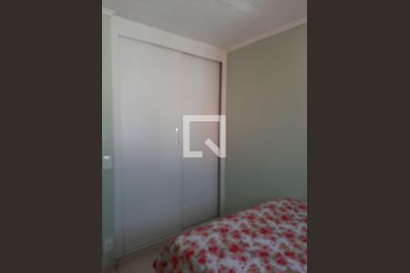 Quarto de apartamento à venda com 2 quartos, 54m² em Parque Pinheiros, Taboão da Serra
