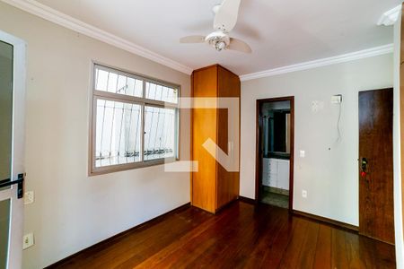 Suíte de apartamento para alugar com 3 quartos, 100m² em Sagrada Família, Belo Horizonte