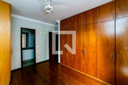 Suíte de apartamento para alugar com 3 quartos, 100m² em Sagrada Família, Belo Horizonte