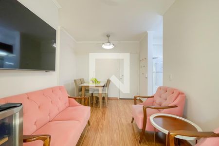Sala de casa de condomínio à venda com 2 quartos, 62m² em Continental, Osasco