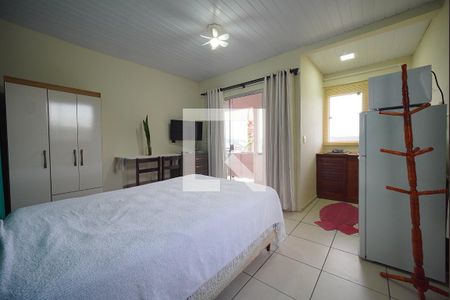 Sala/Cozinha/Quarto de kitnet/studio para alugar com 1 quarto, 30m² em Saco Grande, Florianópolis