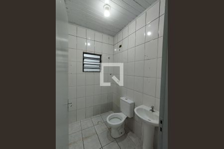 Banheiro - torneira de casa para alugar com 1 quarto, 30m² em Vila Vera, São Paulo