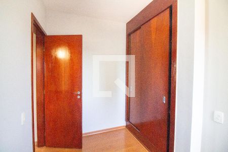 Quarto 1 de apartamento para alugar com 2 quartos, 61m² em Vila Congonhas, São Paulo