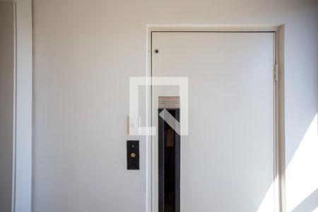 Hall Privativo - Elevador Privativo de apartamento à venda com 3 quartos, 167m² em Indianópolis, São Paulo