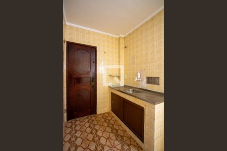 Cozinha de apartamento para alugar com 2 quartos, 50m² em Rocha, São Gonçalo