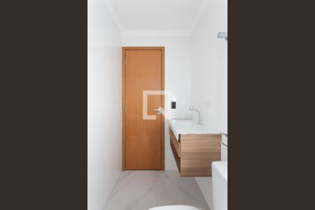 Banheiro  de casa para alugar com 1 quarto, 32m² em Jardim Santa Marcelina, São Paulo