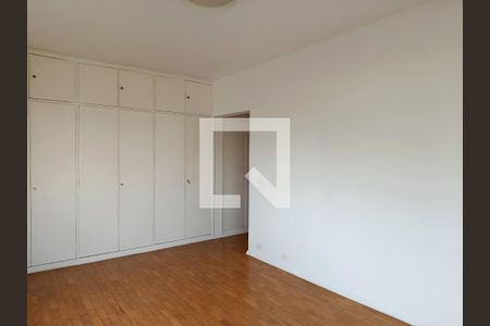 Suíte de apartamento para alugar com 3 quartos, 148m² em Jardim Europa, São Paulo
