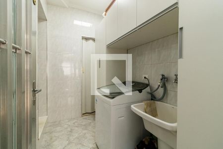 Lavanderia de casa à venda com 2 quartos, 220m² em Parque Vitoria, São Paulo
