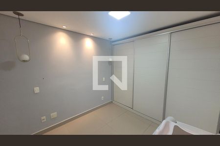 Quarto 2 de apartamento à venda com 2 quartos, 64m² em Vila Paulo Silas, São Paulo