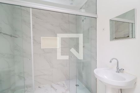 Banheiro da Suíte 1 de casa para alugar com 2 quartos, 100m² em Parada Xv de Novembro, São Paulo