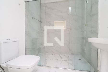 Banheiro da Suíte 1 de casa para alugar com 2 quartos, 100m² em Parada Xv de Novembro, São Paulo