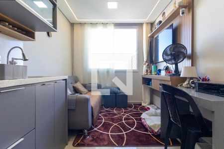 Sala, Cozinha e Área de Serviço de apartamento para alugar com 1 quarto, 25m² em Jardim America da Penha, São Paulo