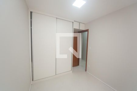 quarto 1 de apartamento para alugar com 3 quartos, 80m² em Buritis, Belo Horizonte