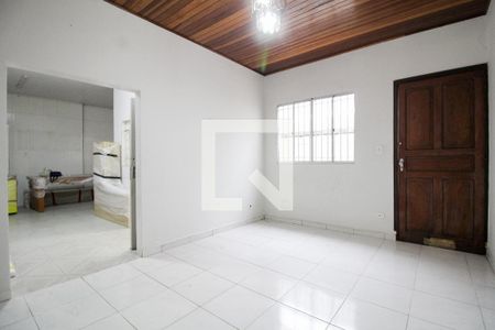 Sala de casa de condomínio à venda com 2 quartos, 115m² em Vila Claudia, São Paulo