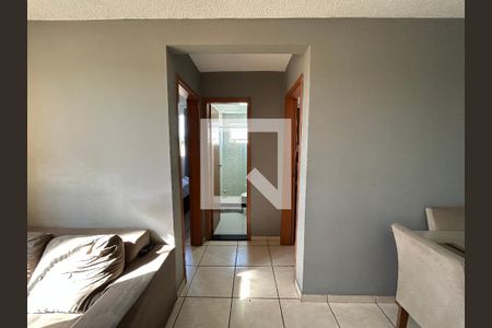 Corredor de apartamento para alugar com 2 quartos, 48m² em Pavuna, Nilópolis